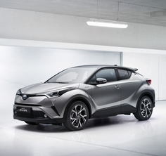 Toyota CH-R - primul crossover subcompact hibrid